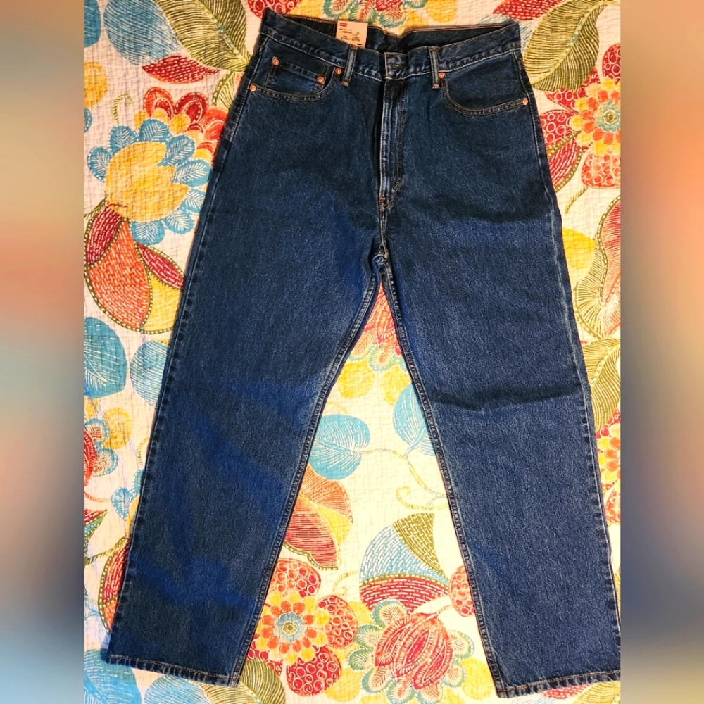 Levi's 550 Relaxed Fit jeans in men's size 36x32